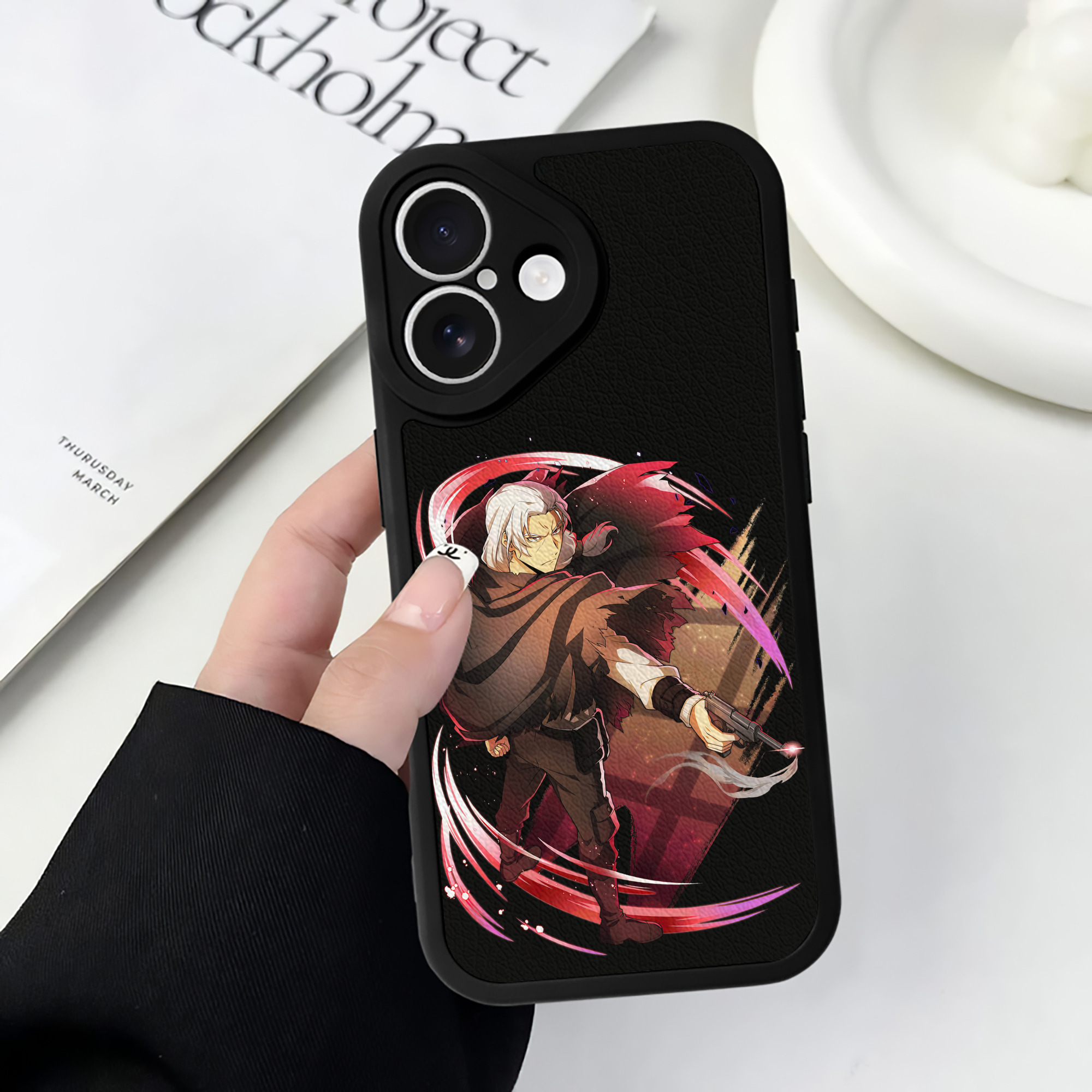 （画像用） 文豪ストレイドッグス Bungo Stray Dogs 【iPhone 16シリーズ対応】シリコンスマホケース（レザー調） 材質：シリコン